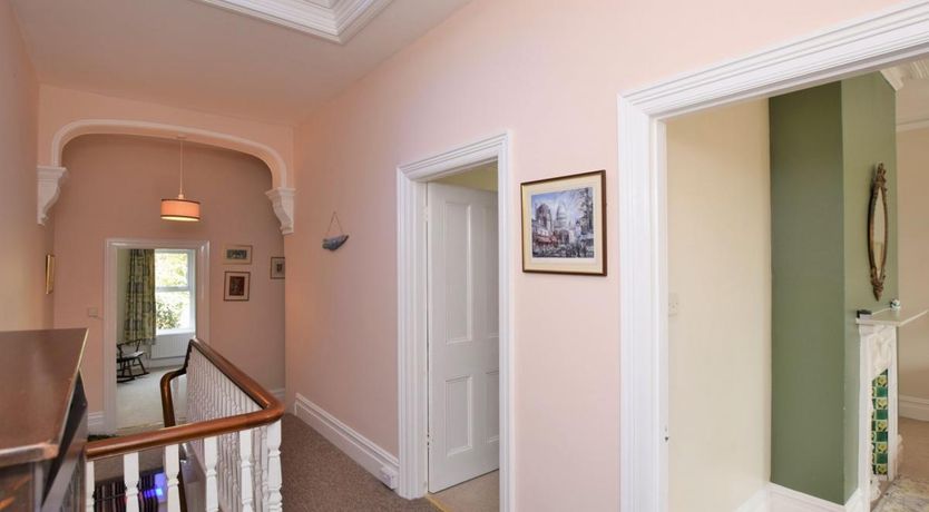 Photo of 4 Bed in Shanklin