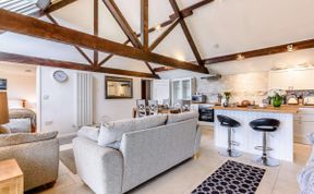 Photo of in Chippenham (77334)