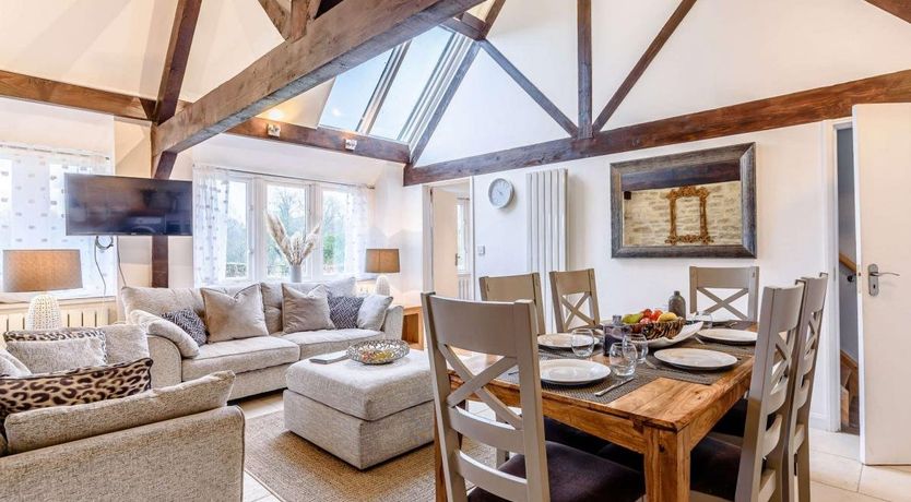 Photo of 3 Bed in Chippenham