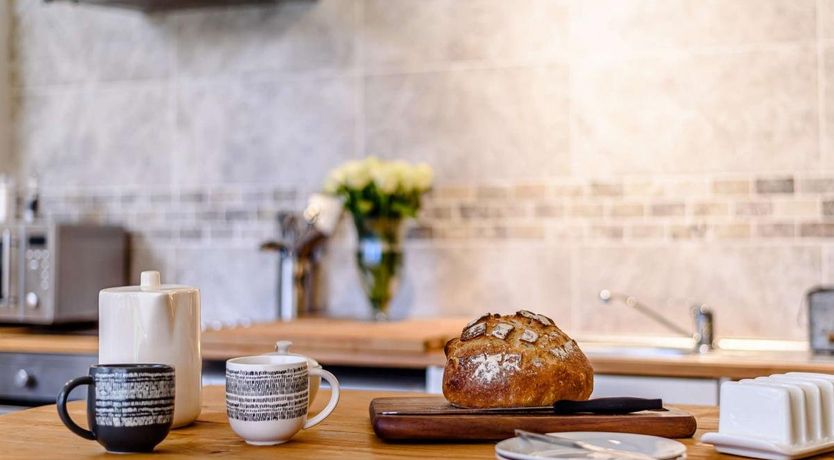 Photo of 3 Bed in Chippenham