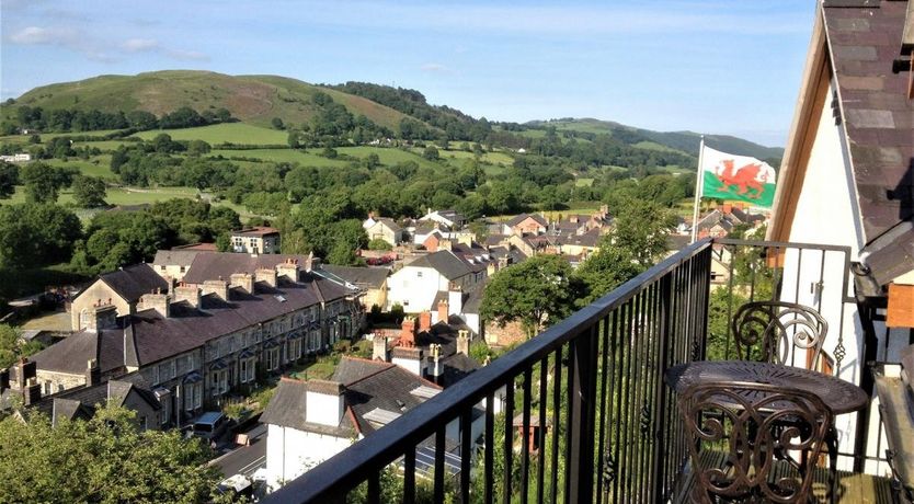 Photo of in Corwen (77351)