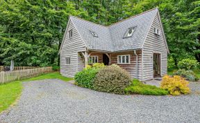 Photo of Log Cabin in North Cornwall