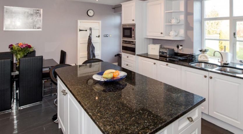 Photo of 7 Bed in Westbury-on-Severn