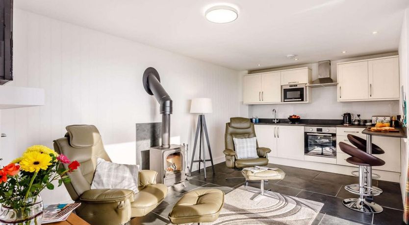 Photo of 1 Bed in Loxhore