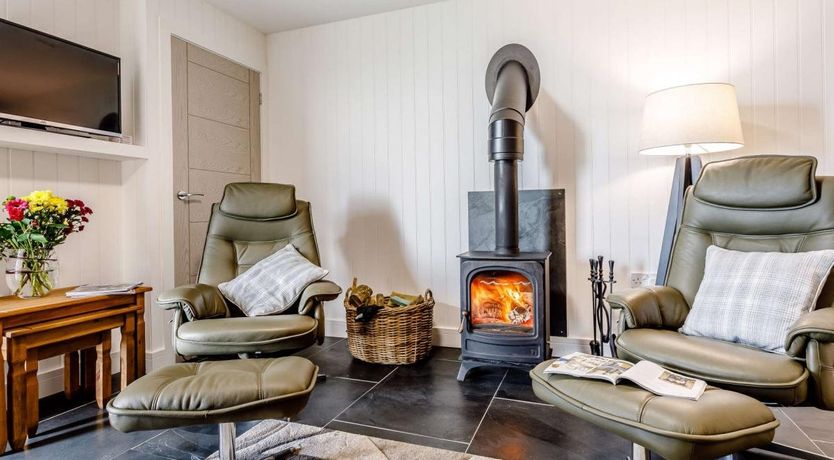 Photo of 1 Bed in Loxhore