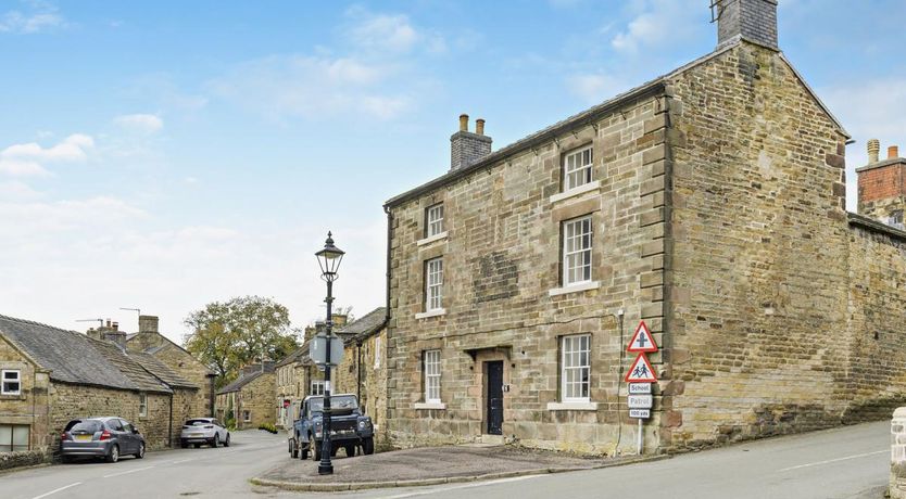 Photo of 6 Bed in Longnor