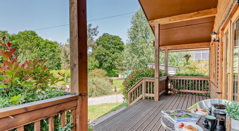 Photo of 2 Bed in Aylton