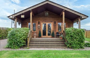 Log Cabin in Herefordshire Holiday Cottage