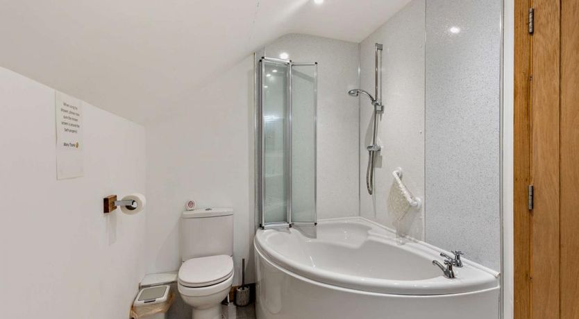 Photo of 3 Bed in Arthog