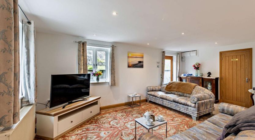 Photo of 3 Bed in Arthog