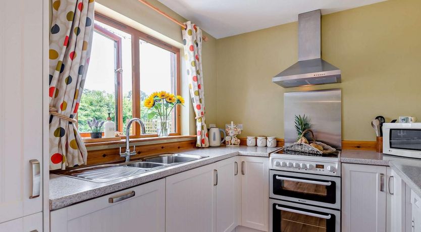 Photo of 3 Bed in Aylton