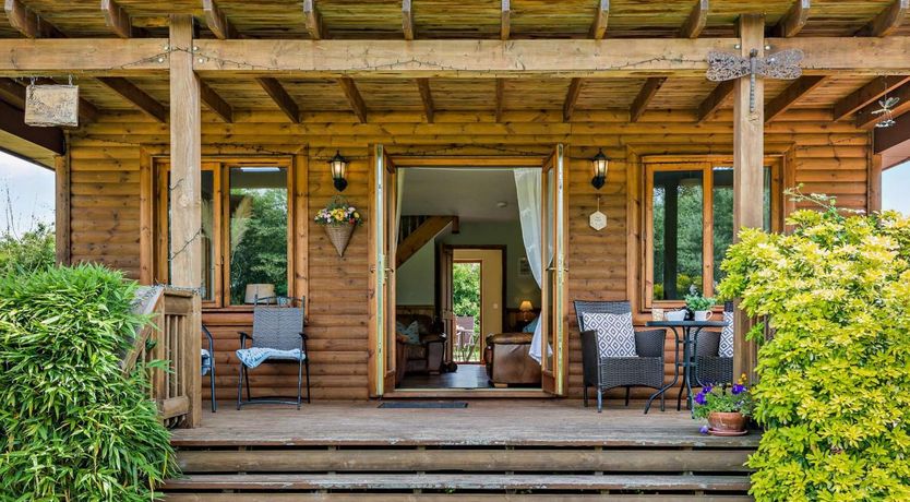 Photo of 3 Bed in Aylton