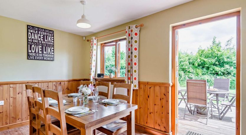 Photo of 3 Bed in Aylton