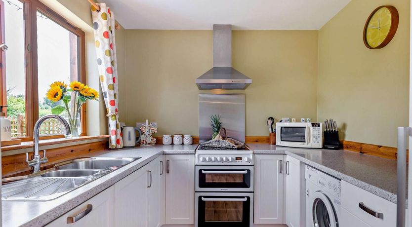 Photo of 3 Bed in Aylton