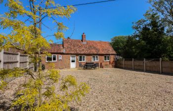 Hadleigh Farm Cottage Holiday Cottage