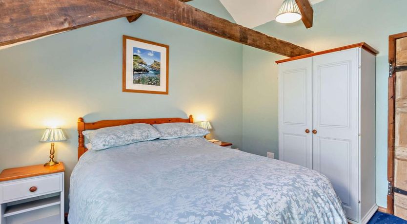 Photo of 3 Bed in Poughill