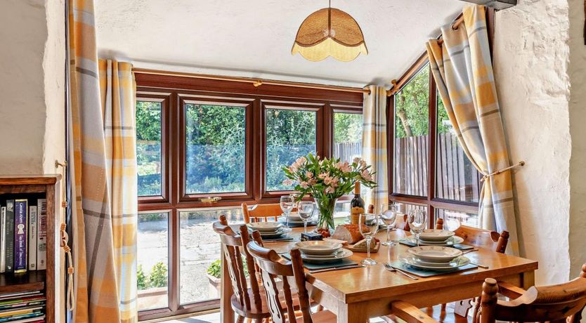 Photo of 3 Bed in Poughill