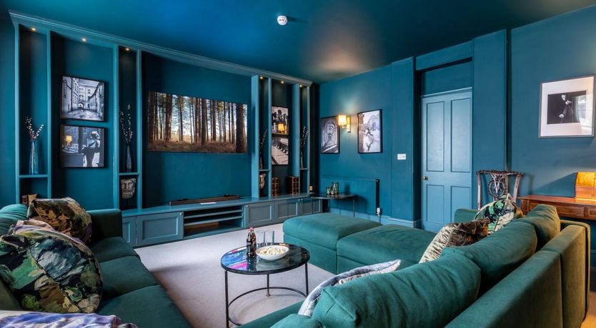 Photo of 9 Bed in Bridport