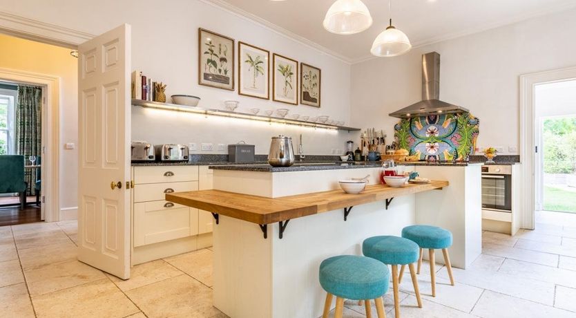 Photo of 9 Bed in Bridport