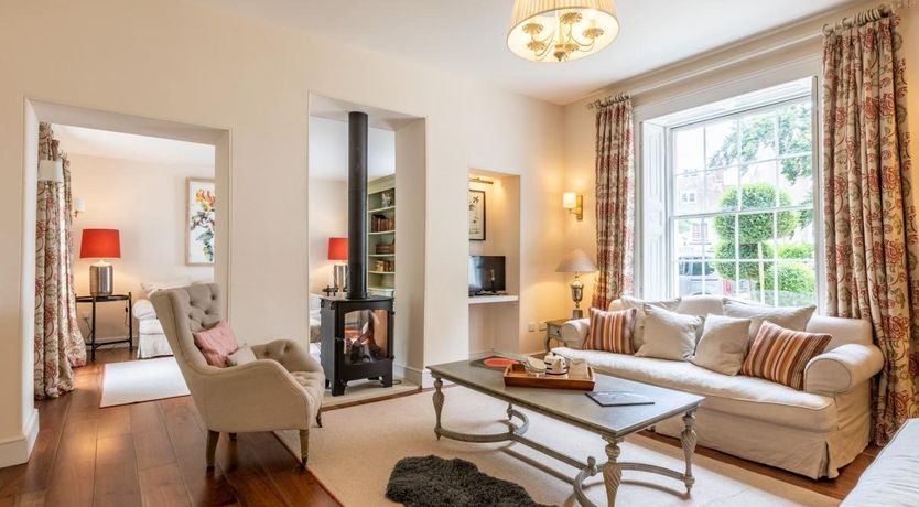 Photo of 9 Bed in Bridport