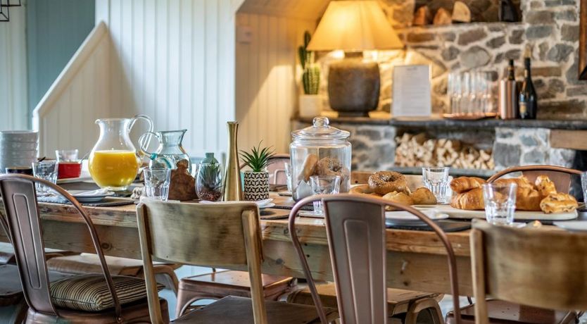 Photo of 8 Bed in Welcombe