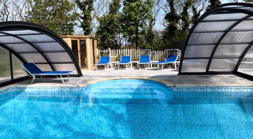 Photo of 8 Bed in Welcombe