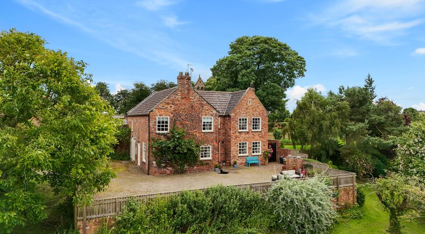 Photo of Manor Cottage
