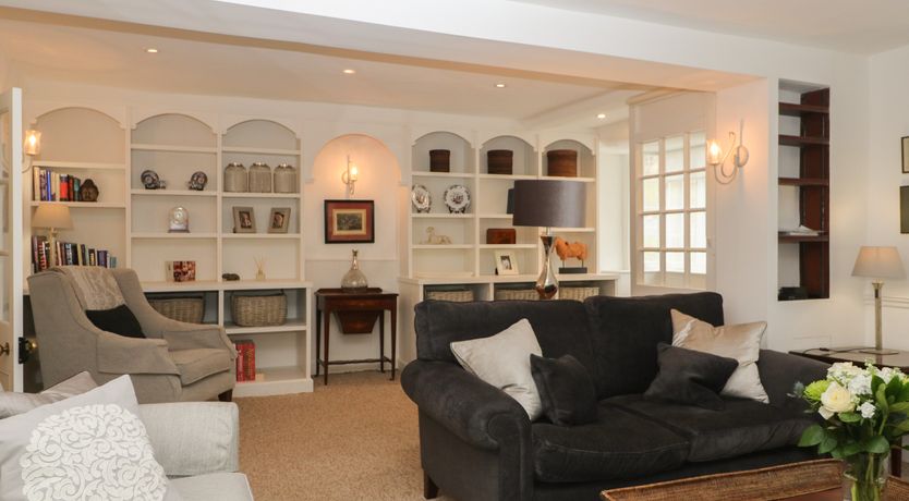 Photo of Dolphin House