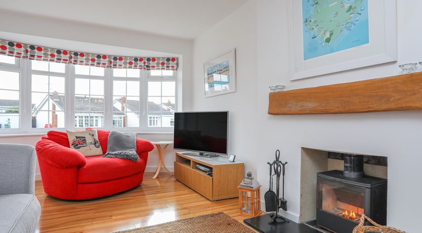 Photo of Sisial-Y-Mor