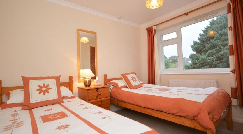 Photo of 3 Bed in St Austell