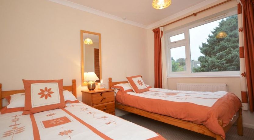 Photo of 3 Bed in St Austell