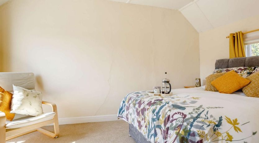 Photo of 2 Bed in St Austell
