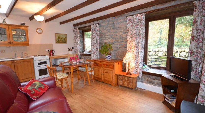 Photo of 1 Bed in Lanlivery