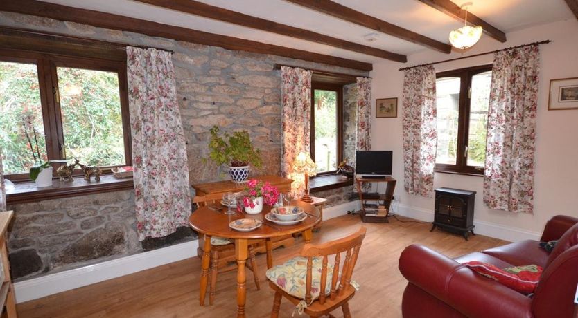 Photo of 1 Bed in Lanlivery