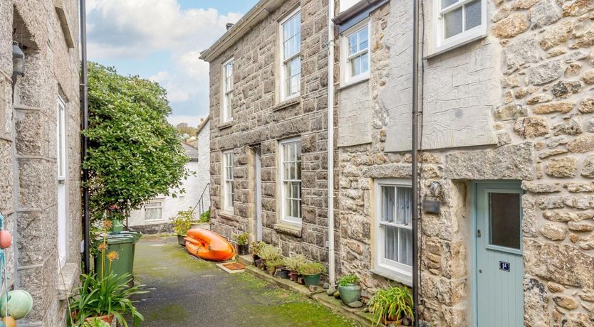 Photo of 1 Bed in Penzance