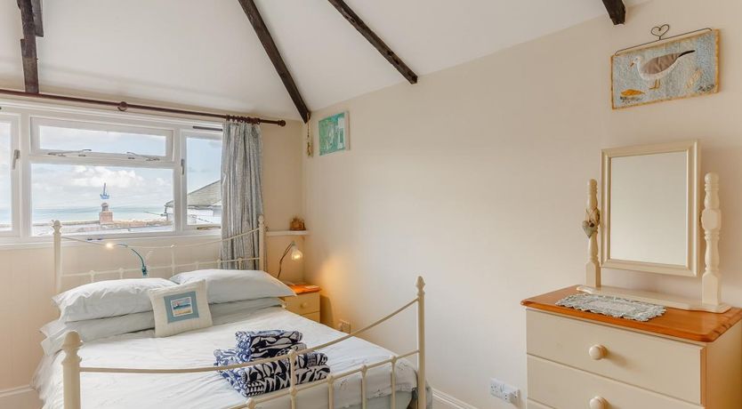Photo of 1 Bed in Mousehole