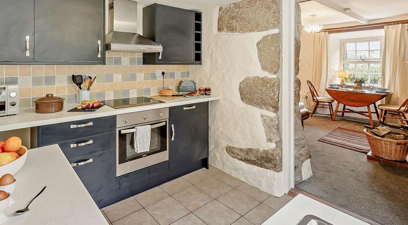 Photo of 1 Bed in Lanner