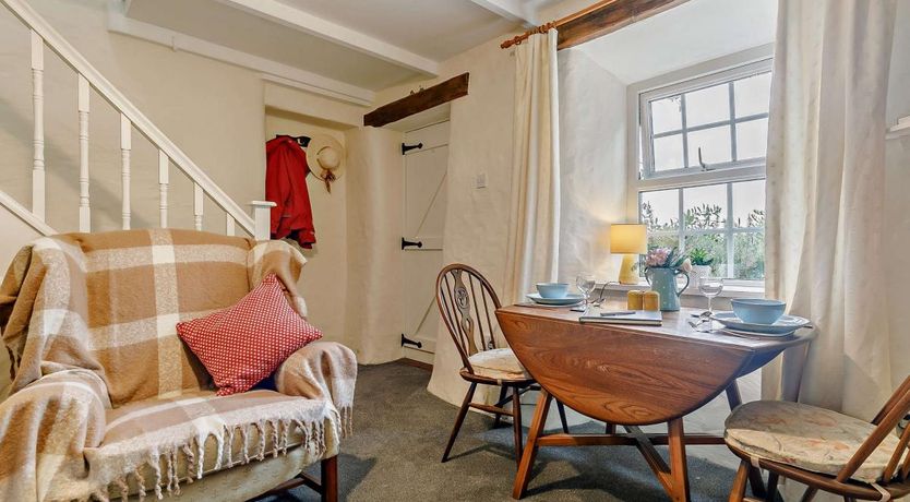 Photo of 1 Bed in Lanner