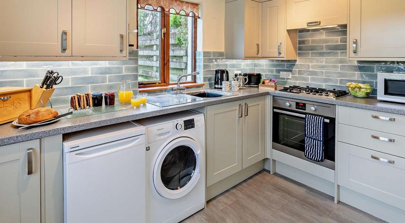 Photo of 1 Bed in Tehidy