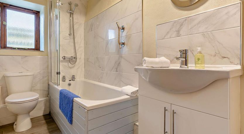 Photo of 1 Bed in Tehidy