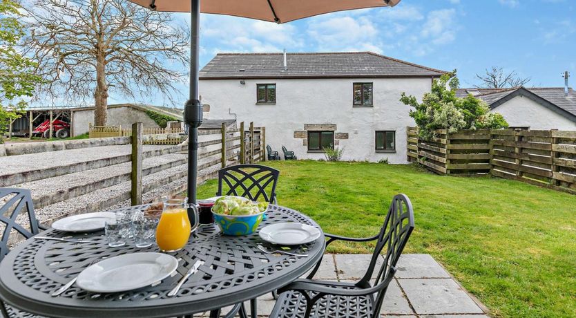 Photo of 2 Bed in Camborne