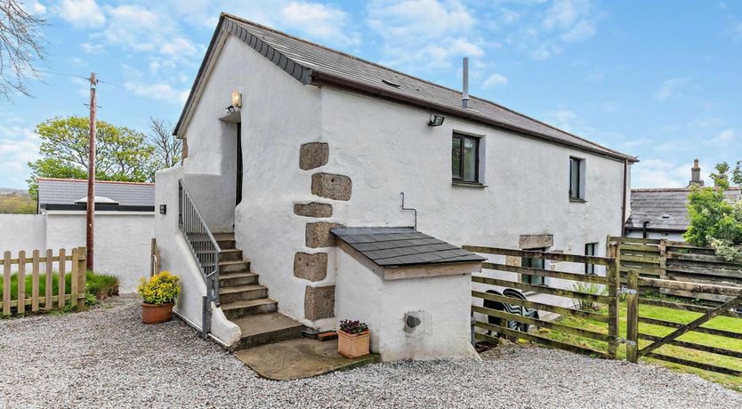Photo of 2 Bed in Camborne