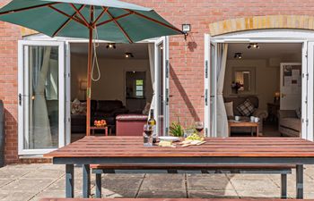 3 Bed in Sturminster Newton Holiday Cottage