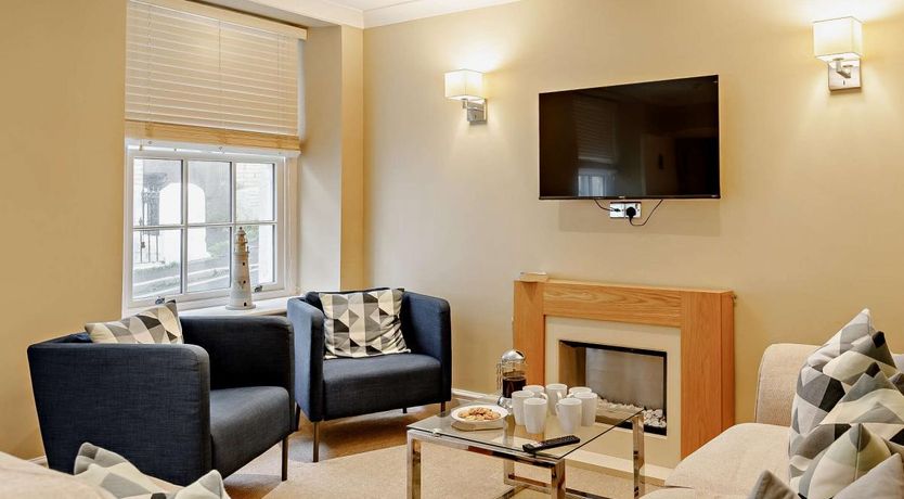 Photo of 5 Bed in Ilfracombe