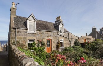 19 Reidhaven Street Holiday Cottage