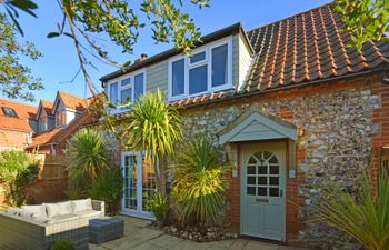 The Old Garage Holiday Cottage