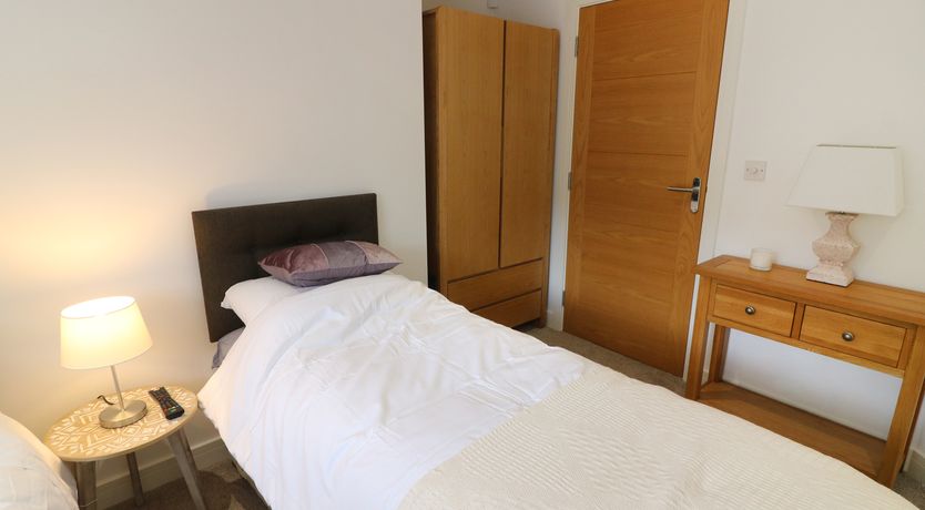 Photo of 2 Riverside