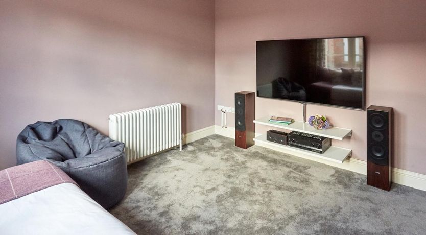 Photo of 2 Bed in Kington