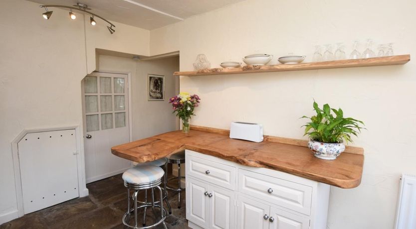 Photo of 4 Bed in Knaresborough