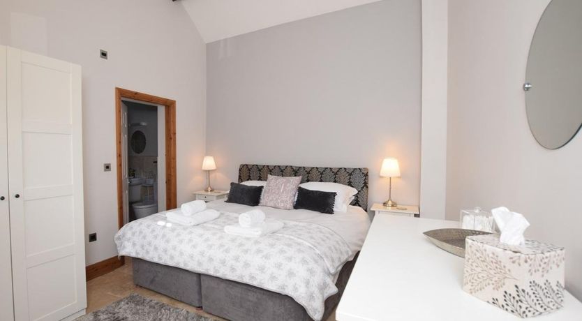 Photo of 2 Bed in Knaresborough